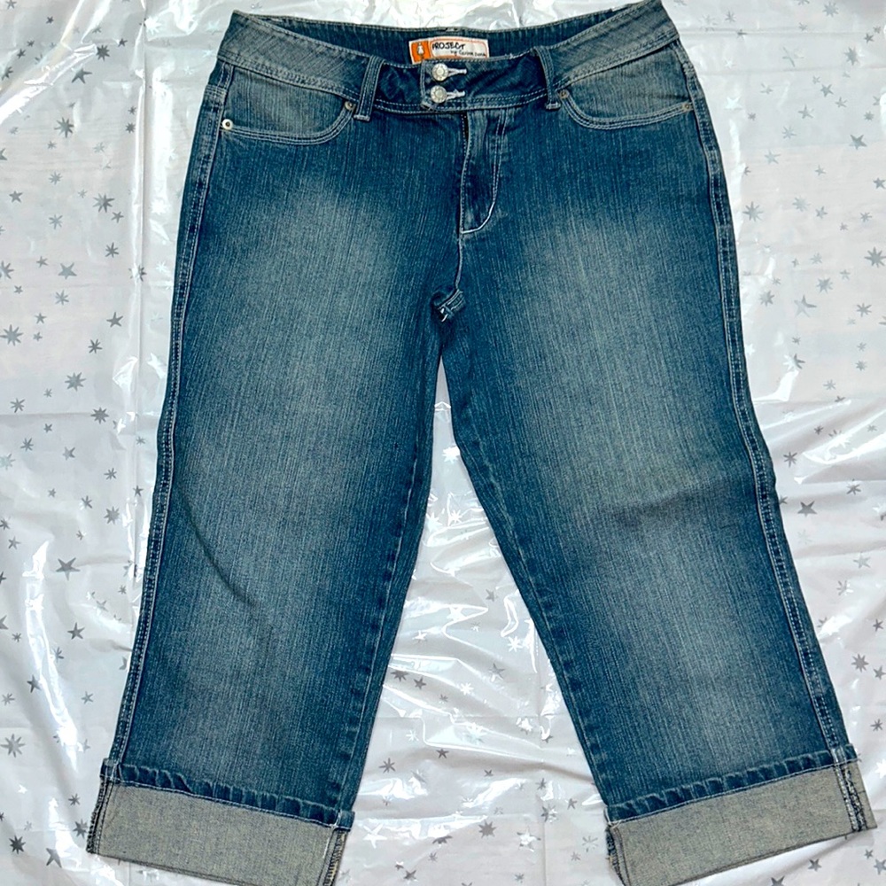 Like new condition project by carbon denim pedal pushers